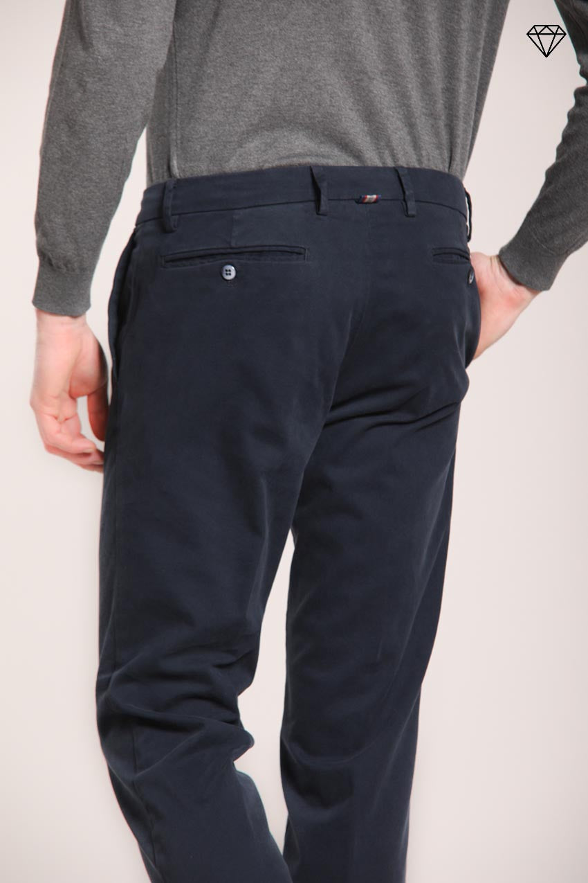 New York Herren Chinohose aus Stretch-Gabardine Regular Fit ①