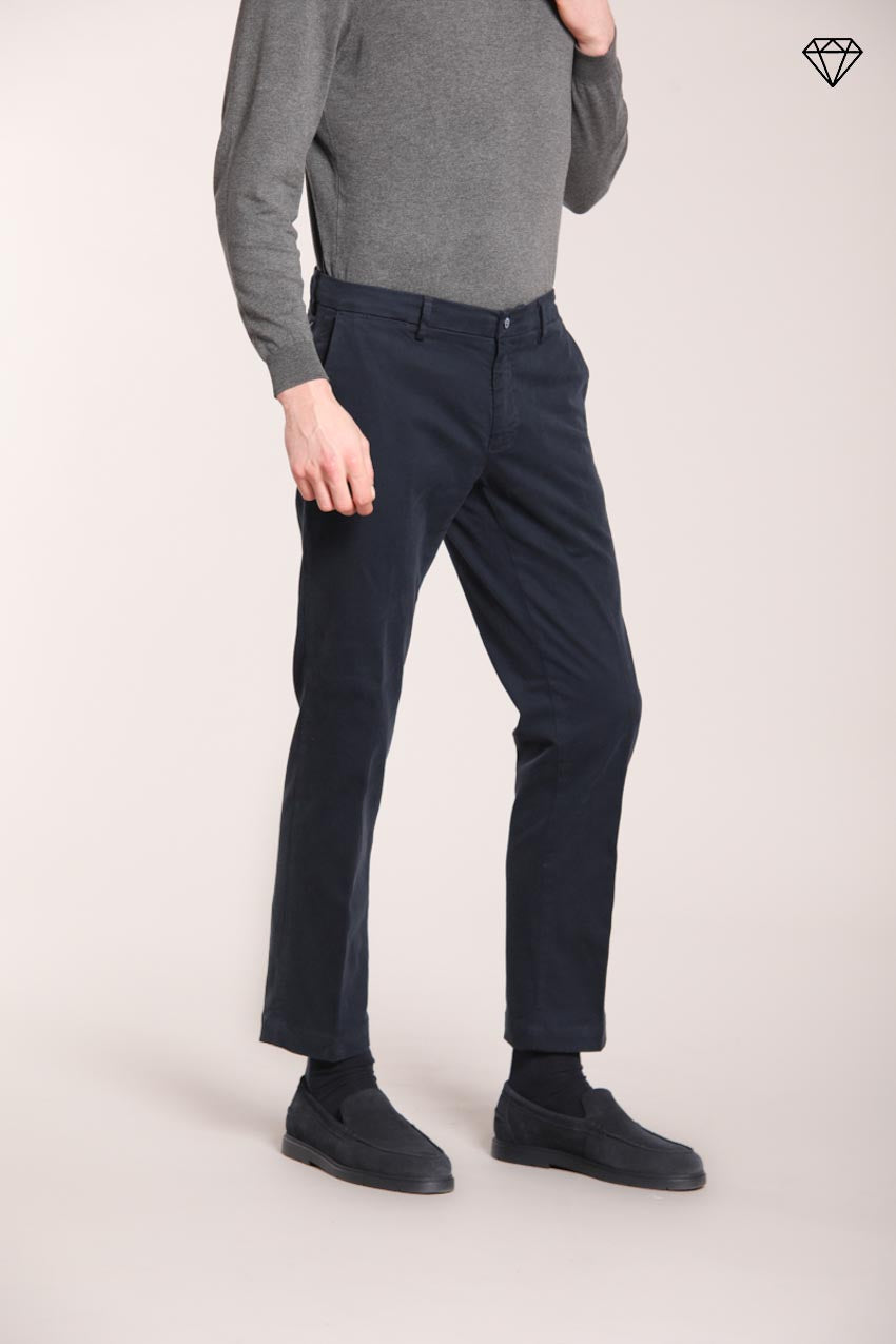 New York Herren Chinohose aus Stretch-Gabardine Regular Fit ①