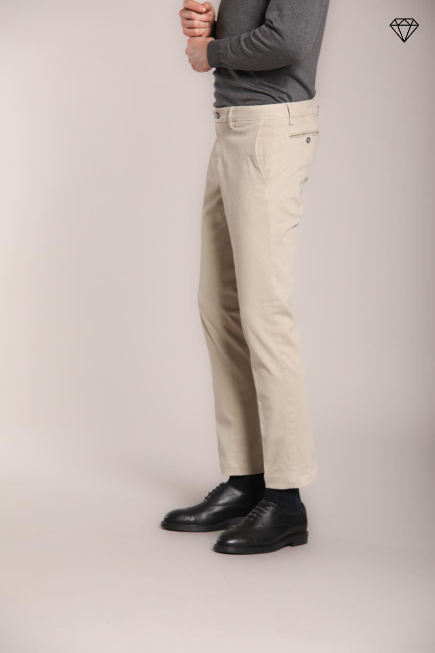 New York Herren Chinohose aus Stretch-Gabardine Regular Fit ①