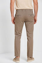 New York Herren Chinohose aus Stretch-Gabardine regular fit ①