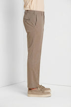 New York Herren Chinohose aus Stretch-Gabardine regular fit ①