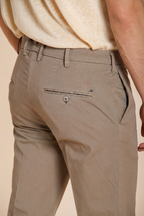 New York Herren Chinohose aus Stretch-Gabardine regular fit ①