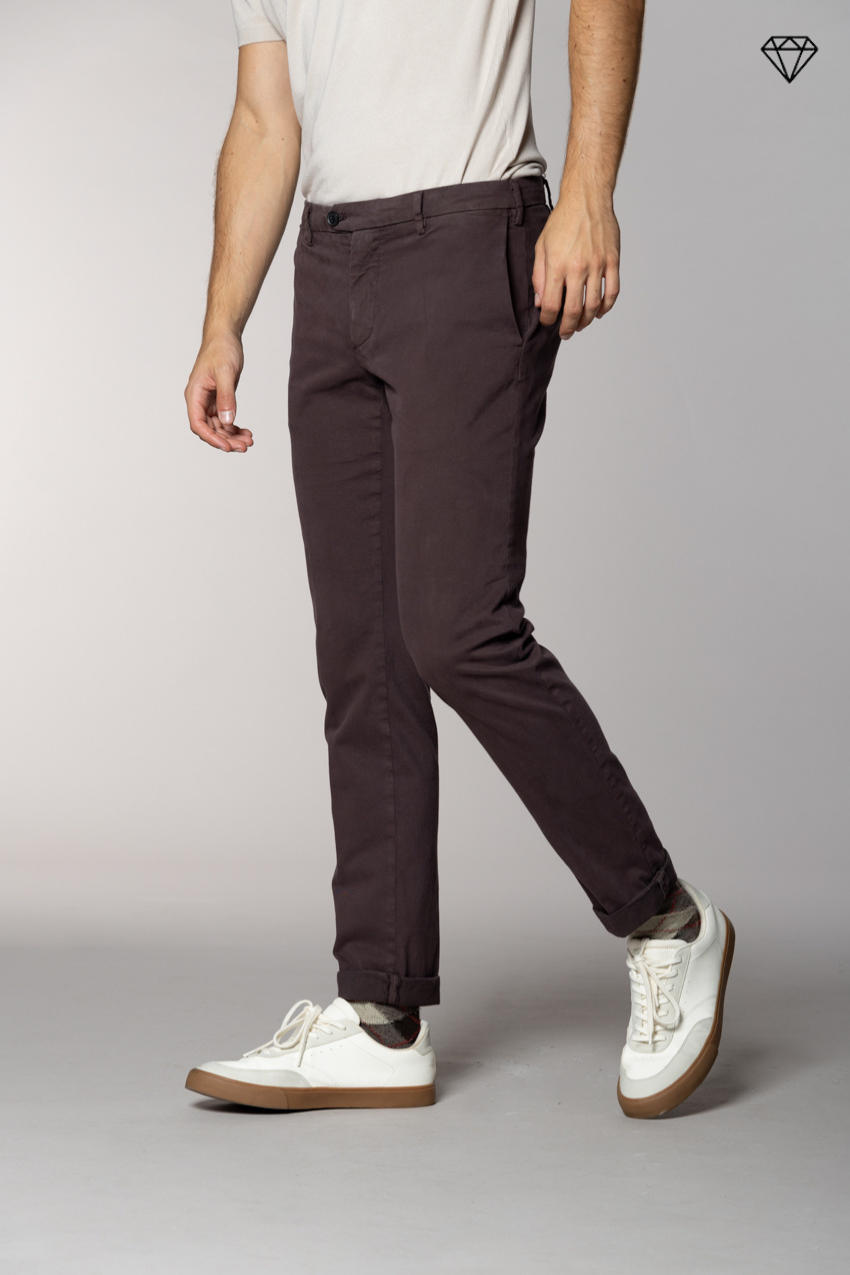 New York Sartoriale Herren Chinohose maßgeschneidert aus Baumwolle und Wolle Regular Fit ①