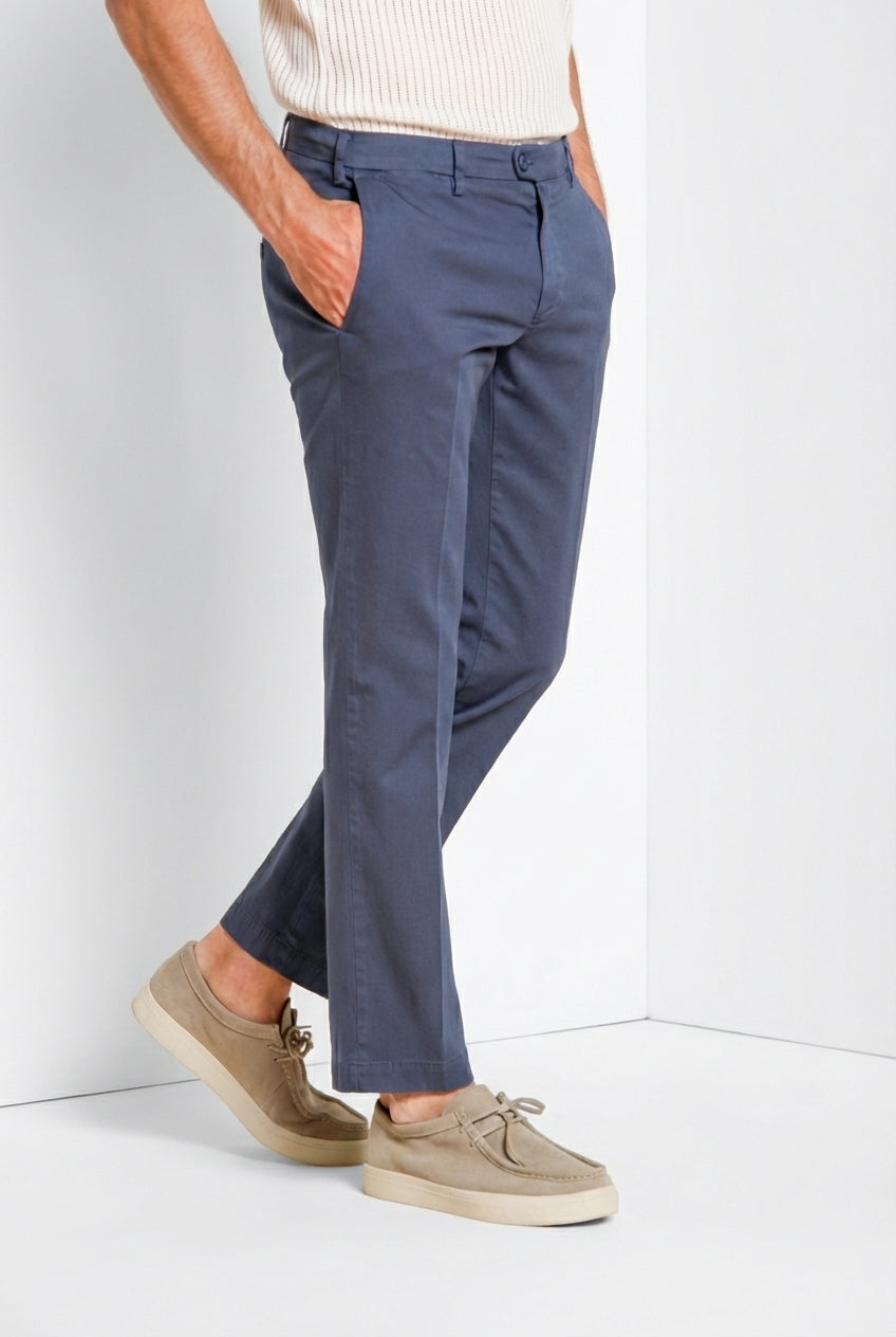 New York Herren Chinohose aus Stretch-Gabardine regular fit ①