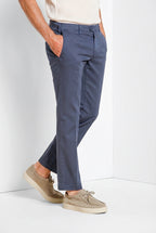 New York Herren Chinohose aus Stretch-Gabardine regular fit ①