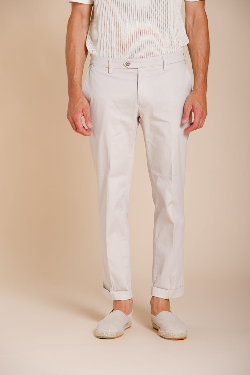New York Hose Chino Herren aus Stretch-Gabardine regular fit ①