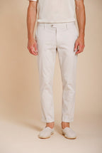 New York Herren Chinohose aus Stretch-Gabardine regular fit ①