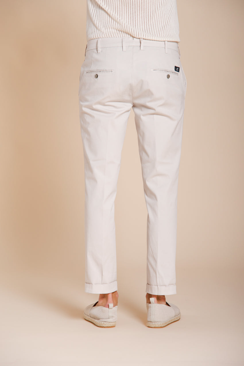 New York Hose Chino Herren aus Stretch-Gabardine regular fit ①