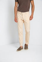 New York Herren Chinohose aus Stretch Gabardine regular fit ①