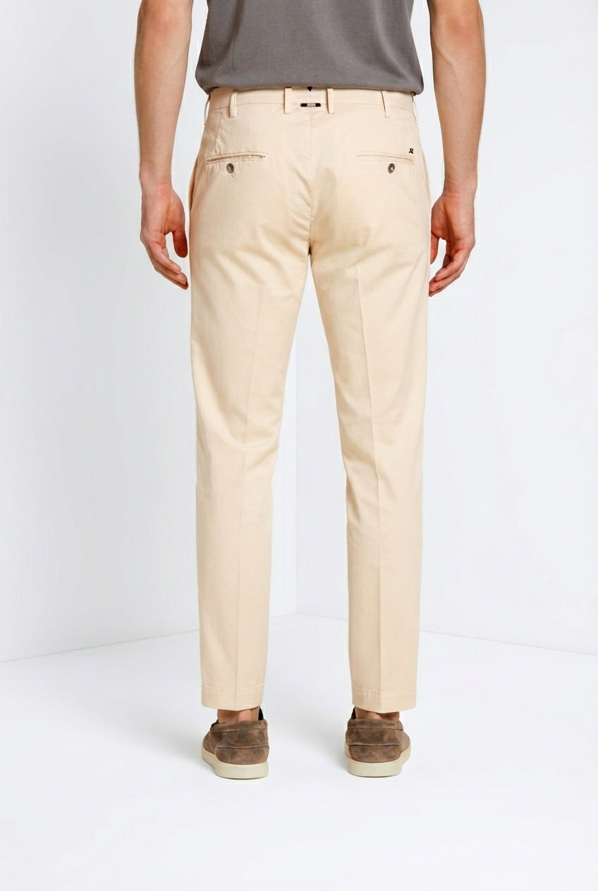 New York Herren Chinohose aus Stretch Gabardine regular fit ①