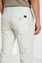 New York Herren Chinohose aus Stretch-Gabardine regular fit ①