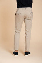 New York Herren Chino Hose aus Stretch-Gabardine regular fit ①