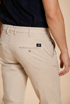 New York Herren Chino Hose aus Stretch-Gabardine regular fit ①