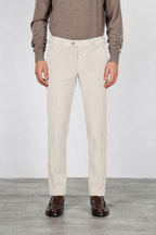New York Chinohose für Herren aus stretchigem 2000-Rippen-Samt mit regular fit ①
