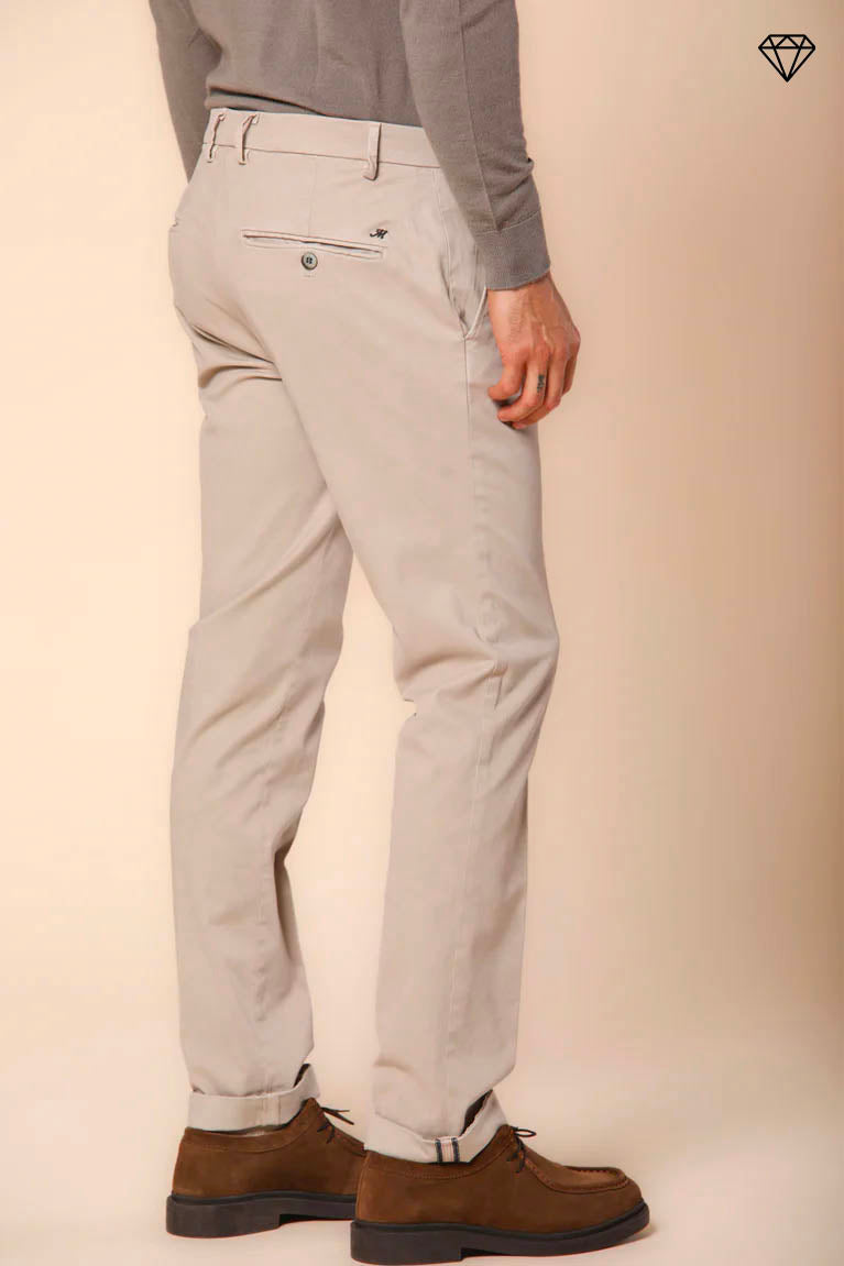 Milano pantalone chino uomo in gabardina stretch extra slim fit ①