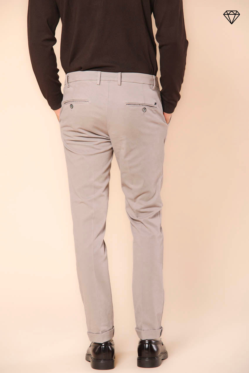 Milano pantalone chino uomo in gabardina stretch extra slim fit ①