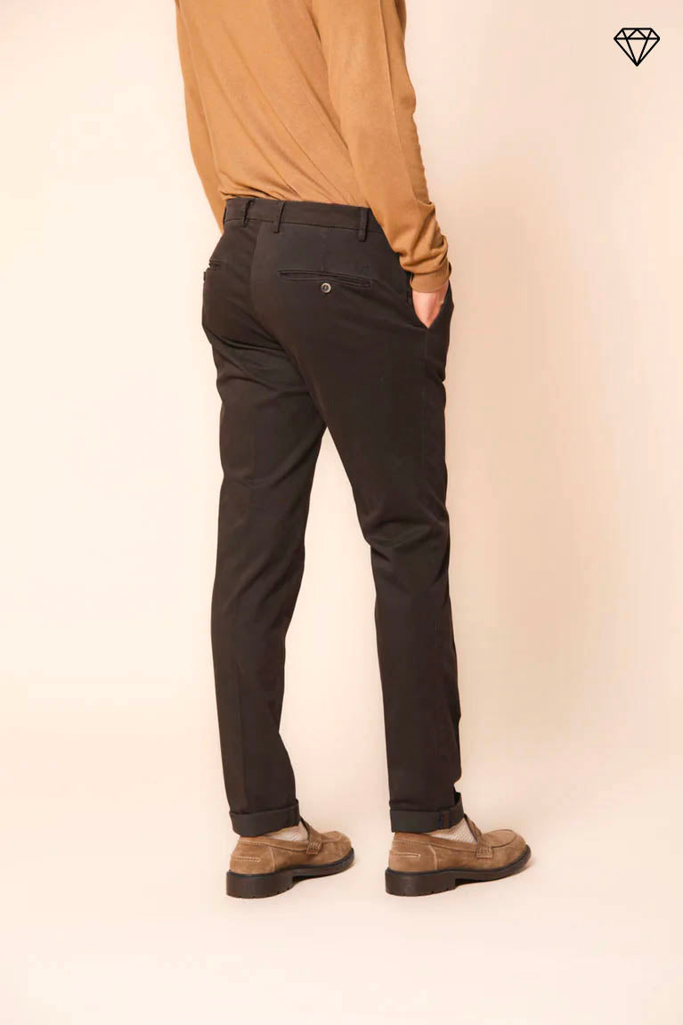 Milano pantalone chino uomo in gabardina stretch extra slim fit ①