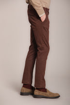 Milano pantalone chino uomo in gabardina stretch extra slim fit ①