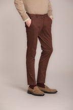 Milano pantalone chino uomo in gabardina stretch extra slim fit ①