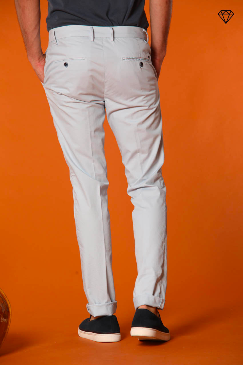 Milano pantalone chino uomo in cotone pima extra slim fit ①