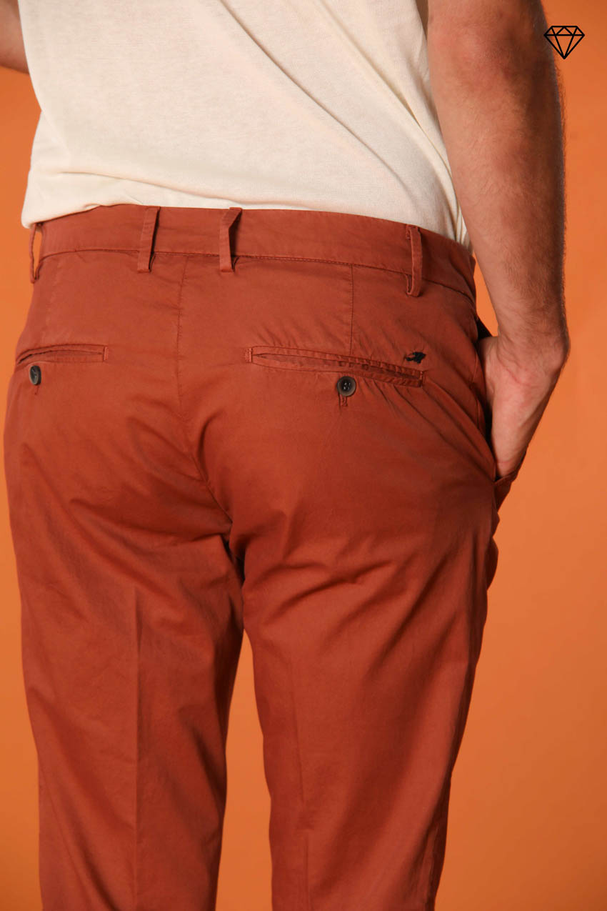Milano Herren Chino Hose aus Pima-Baumwolle Extra Slim Fit ①