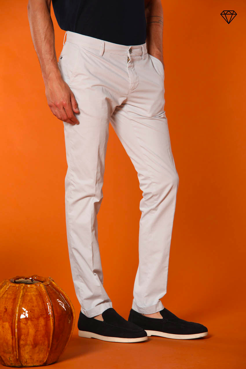 Milano Herren Chino Hose aus Pima-Baumwolle Extra Slim Fit ①