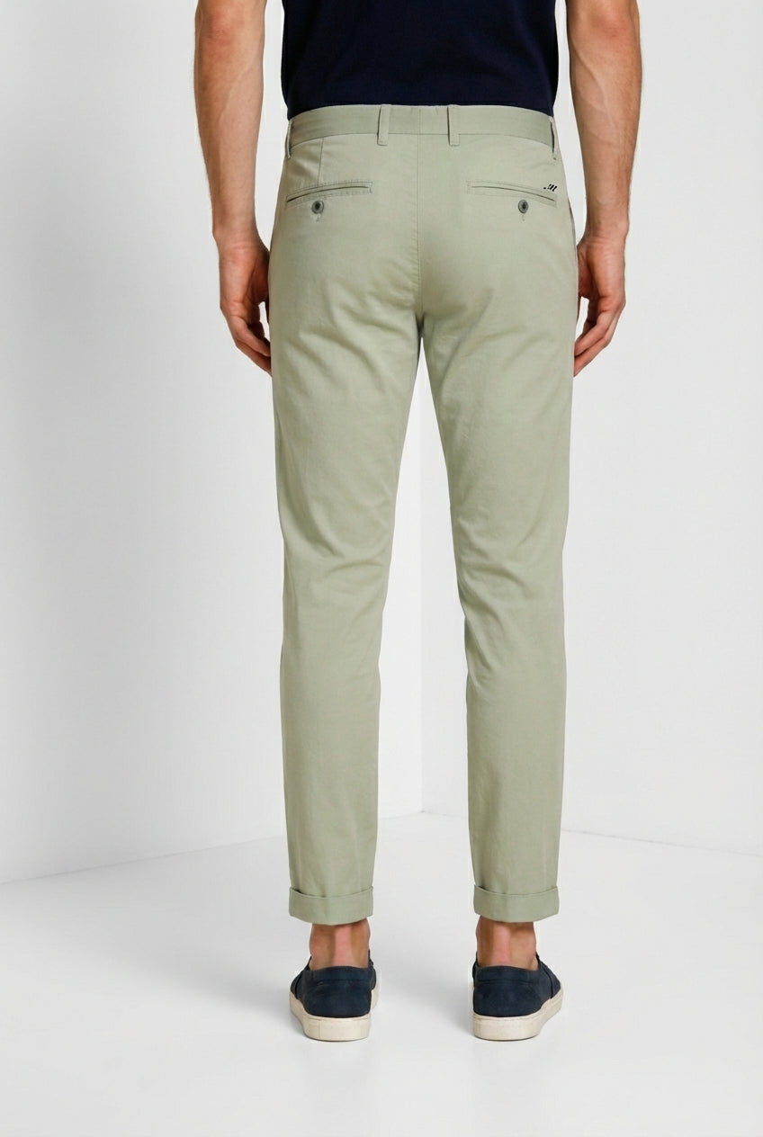 Milano pantalone chino uomo in gabardina stretch extra slim fit ①