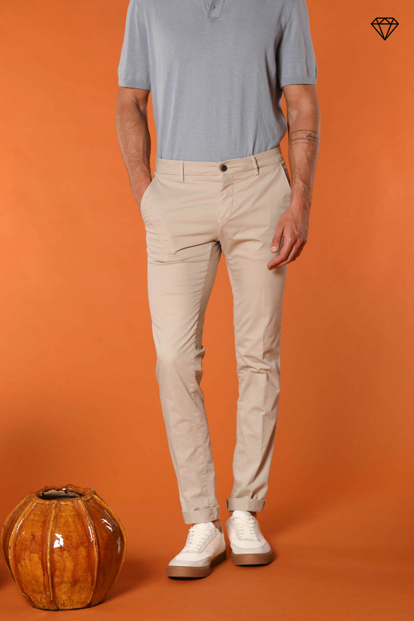 Milano Herren Chino Hose aus Pima-Baumwolle Extra Slim Fit ①