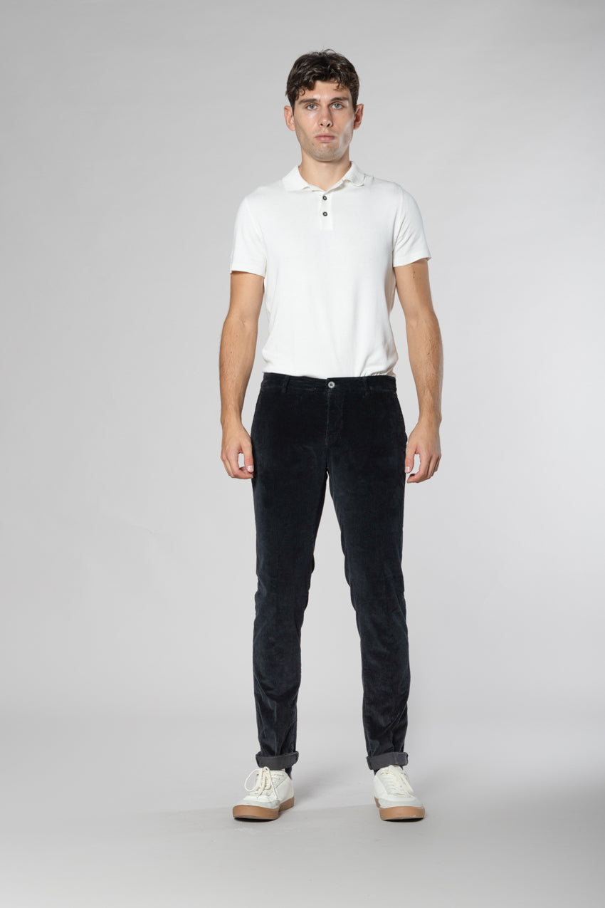 Milano Herren Chinohose aus 500-Rippen-Samt extra slim fit