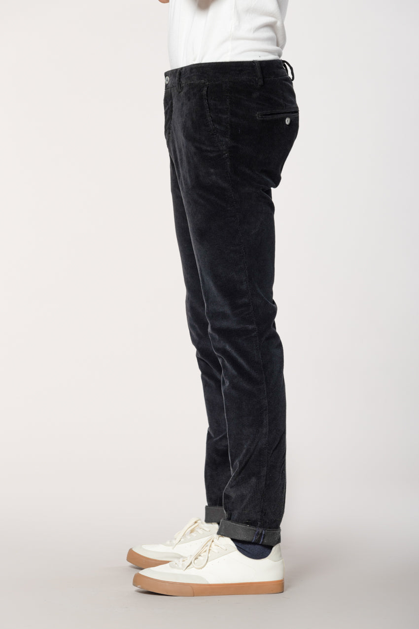 Milano Herren Chinohose aus 500-Linien-Velours extra slim fit