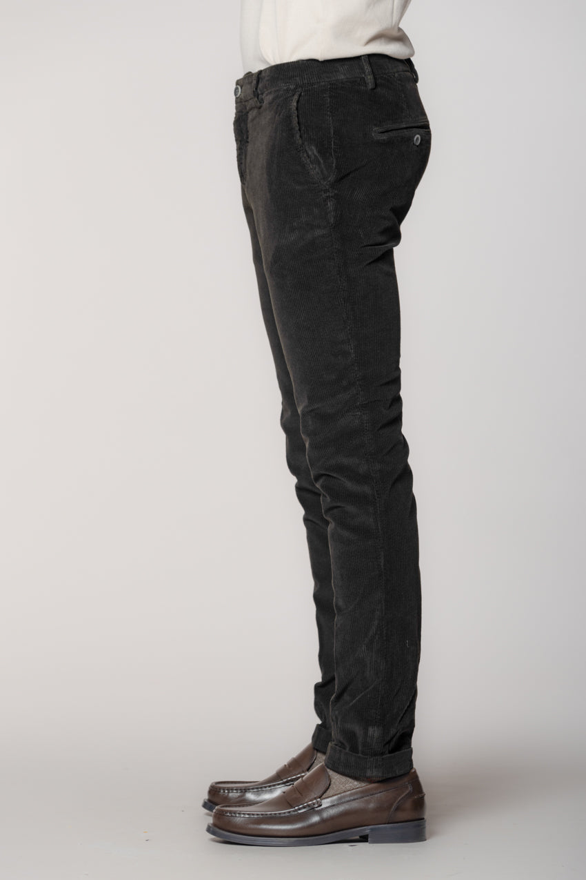 Milano Herren Chinohose aus 500-Rippen-Samt extra slim fit
