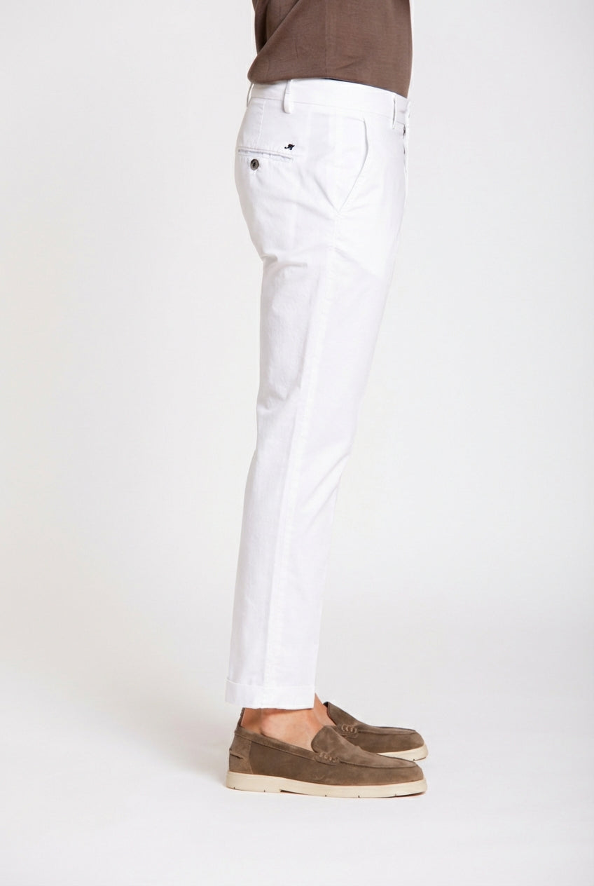 Milano pantalone chino uomo in gabardina stretch extra slim fit ①
