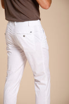 Milano pantalone chino uomo in gabardina stretch extra slim fit ①