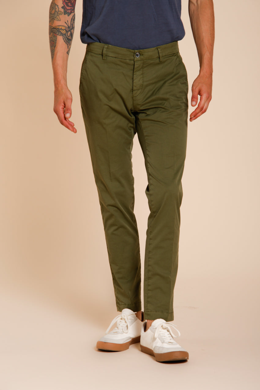 Milano pantalone chino uomo in gabardina stretch extra slim fit ①
