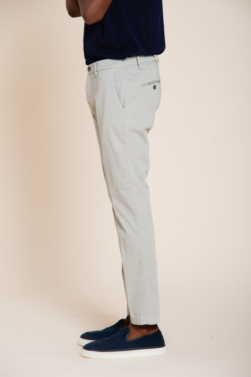 Milano pantalone chino uomo in gabardina stretch extra slim fit ①