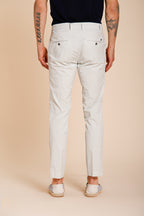 Milano pantalone chino uomo in gabardina stretch extra slim fit ①