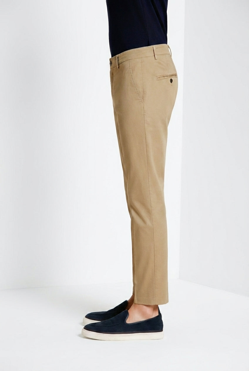 Milano pantalone chino uomo in gabardina stretch extra slim fit ①