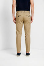 Milano pantalone chino uomo in gabardina stretch extra slim fit ①