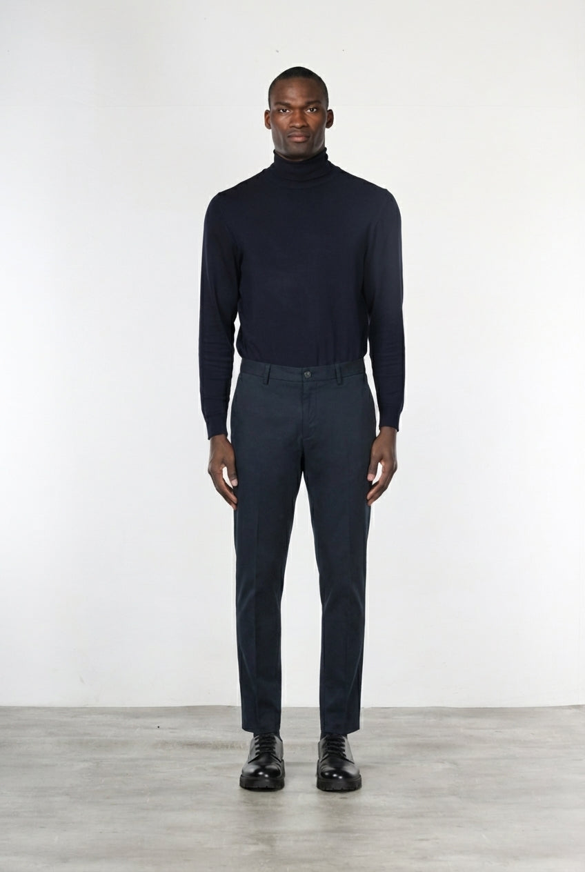 Milano Chinohose Herren in Stretch-Gabardine, Extra Slim Fit ①