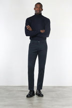 Milano Chinohose Herren in Stretch-Gabardine, Extra Slim Fit ①