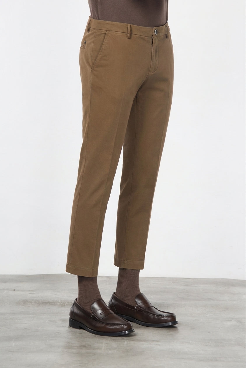 Milano pantalone chino uomo in gabardina stretch extra slim fit ①