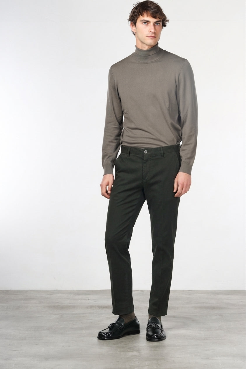 Milano pantalone chino uomo in gabardina stretch extra slim fit ①