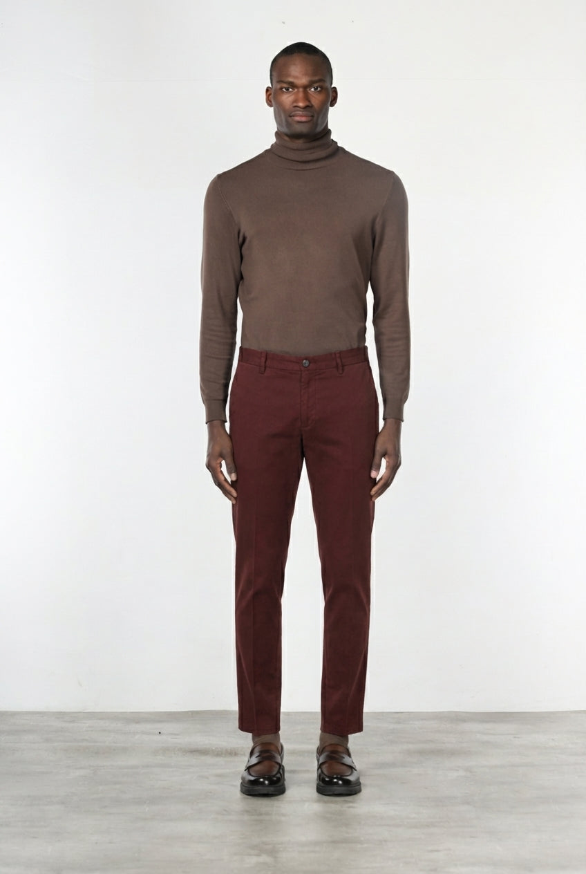 Milano pantalone chino uomo in gabardina stretch extra slim fit ①