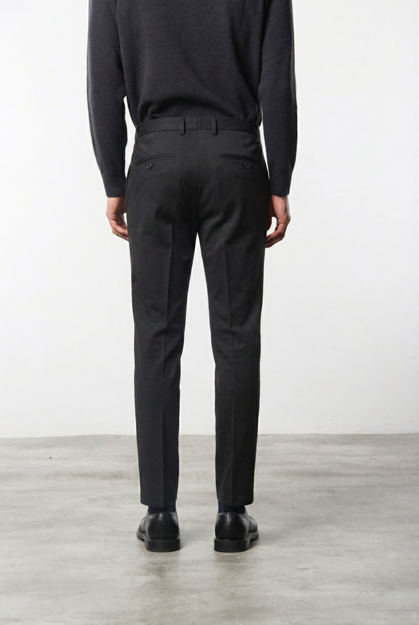 Milano Chinohose Herren in Stretch-Gabardine, Extra Slim Fit ①