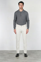 Milano Chinohose für Herren aus 500-Rippen-Feincord, Extra Slim Fit ①