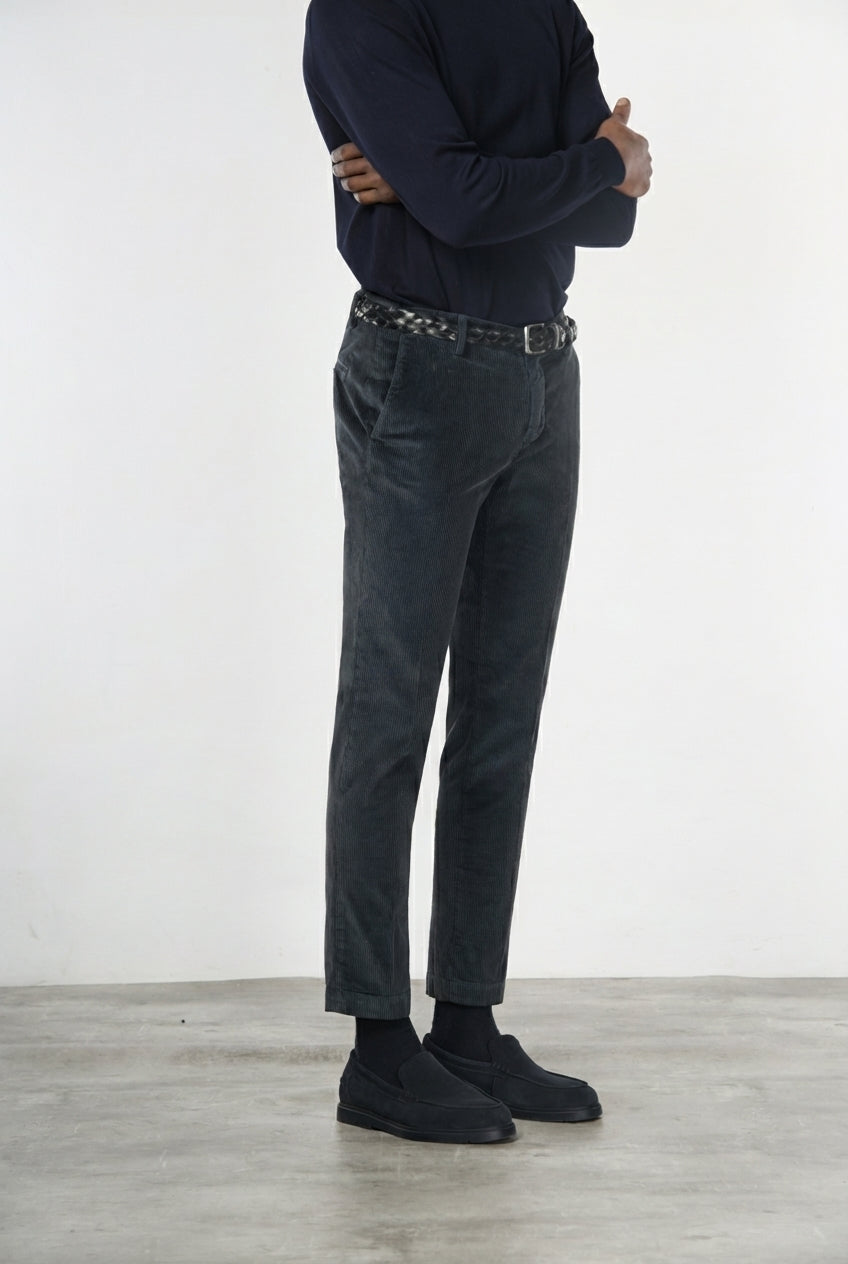 Milano Herren-Chino-Hose aus Samt, 500 Linien extra slim fit ①