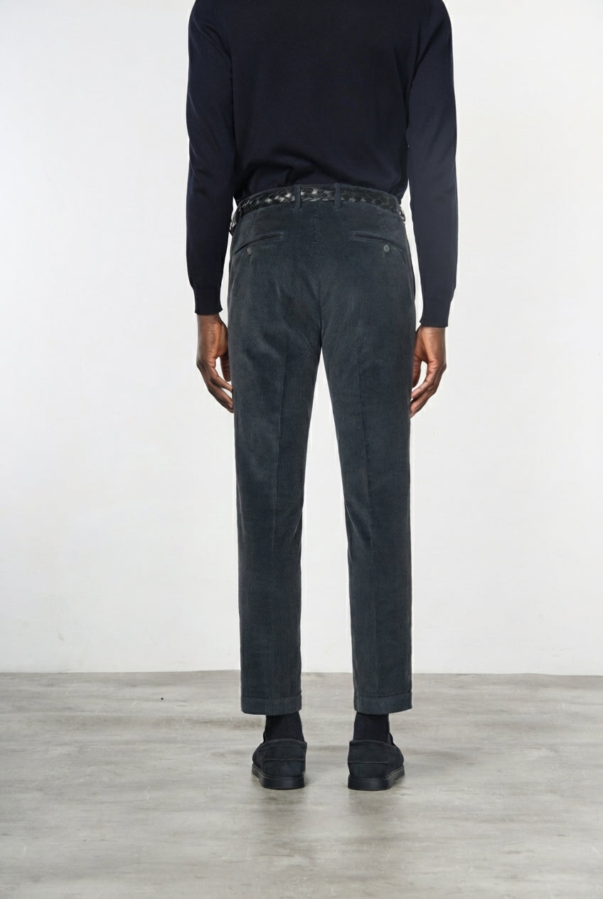 Milano Herren-Chino-Hose aus Samt, 500 Linien extra slim fit ①