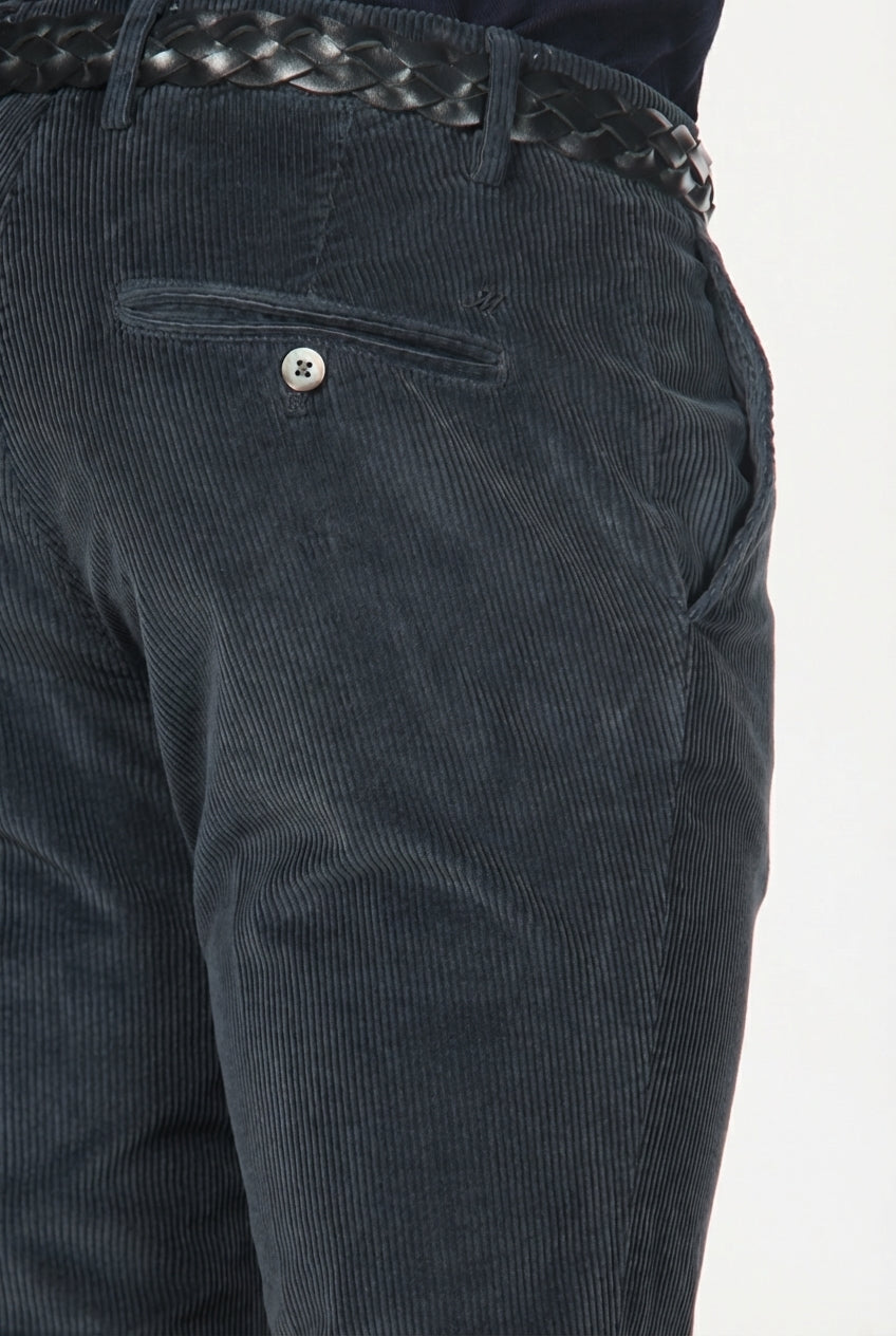 Milano Herren-Chino-Hose aus Samt, 500 Linien extra slim fit ①