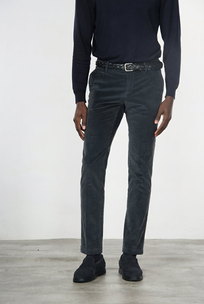 Milano Herren-Chino-Hose aus Samt, 500 Linien extra slim fit ①