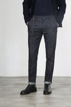 Osaka pantalone chino uomo in denim stretch carrot fit